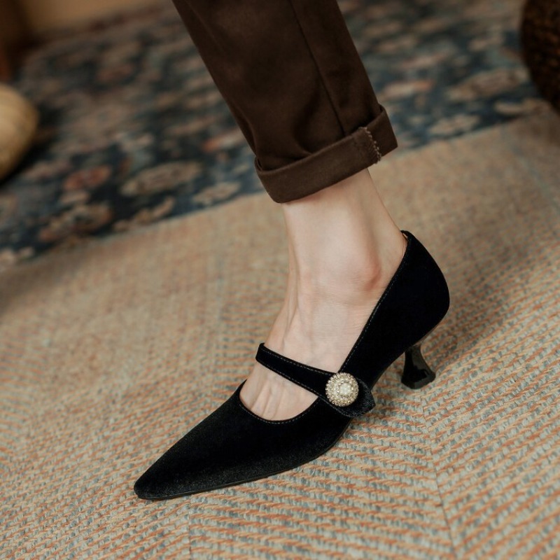 รองเท้าส้นเข็มแบบแมรี่เจนหัวแห - Vintage Old Fashion บทวิจารณ์และราคา