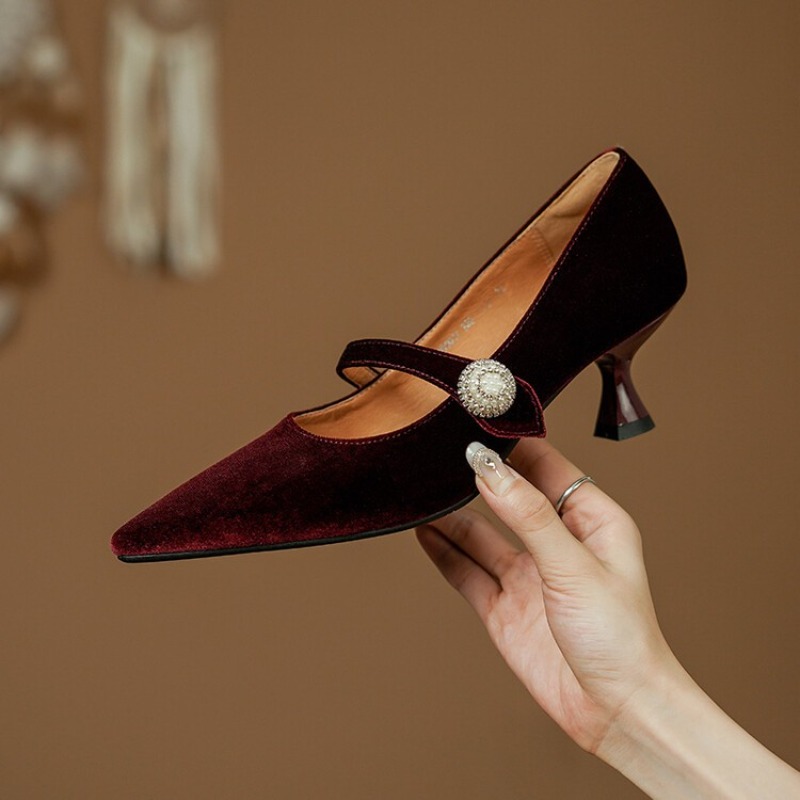 รองเท้าส้นเข็มแบบแมรี่เจนหัวแห - Vintage Old Fashion บทวิจารณ์และราคา