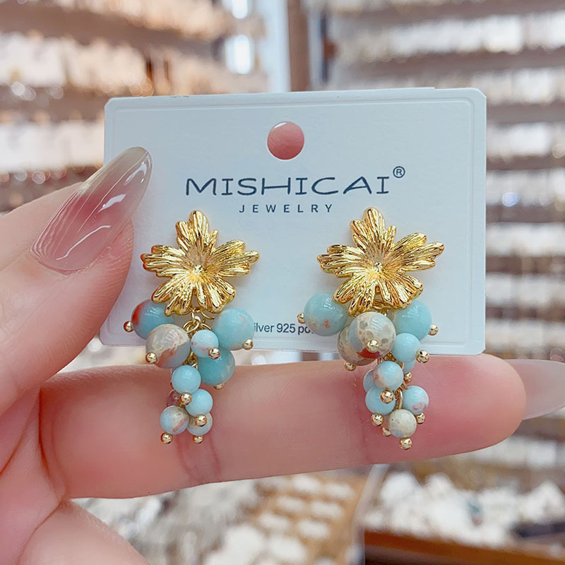ต่างหูทรงพวงองุ่นสีเทอร์ควอยซ์ - Vintage Fashion Influencer บทวิจารณ์และราคา