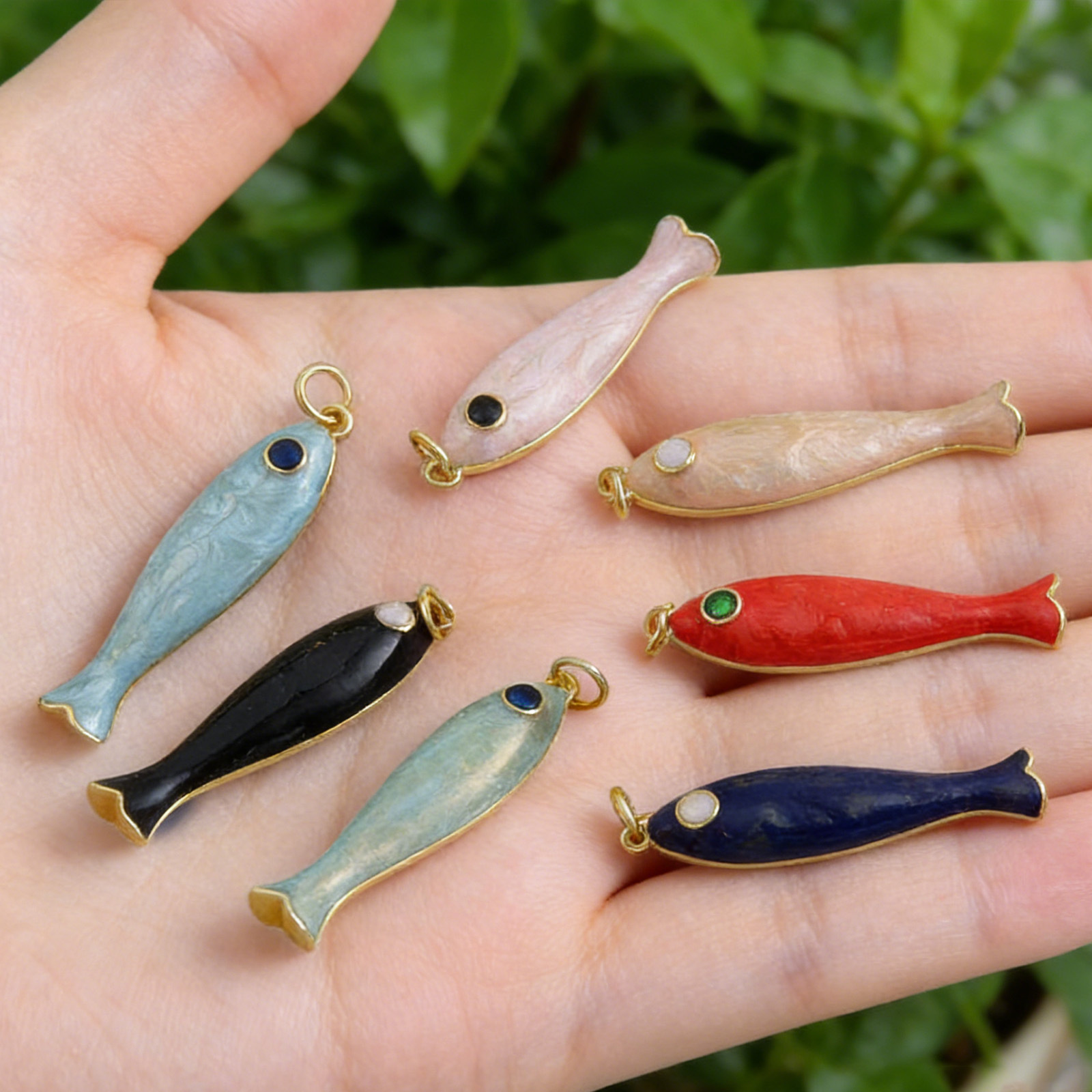 จี้รูปปลาทรงยาวหลากสีทองแดงวิน - Vintage Fashion Stores บทวิจารณ์และราคา